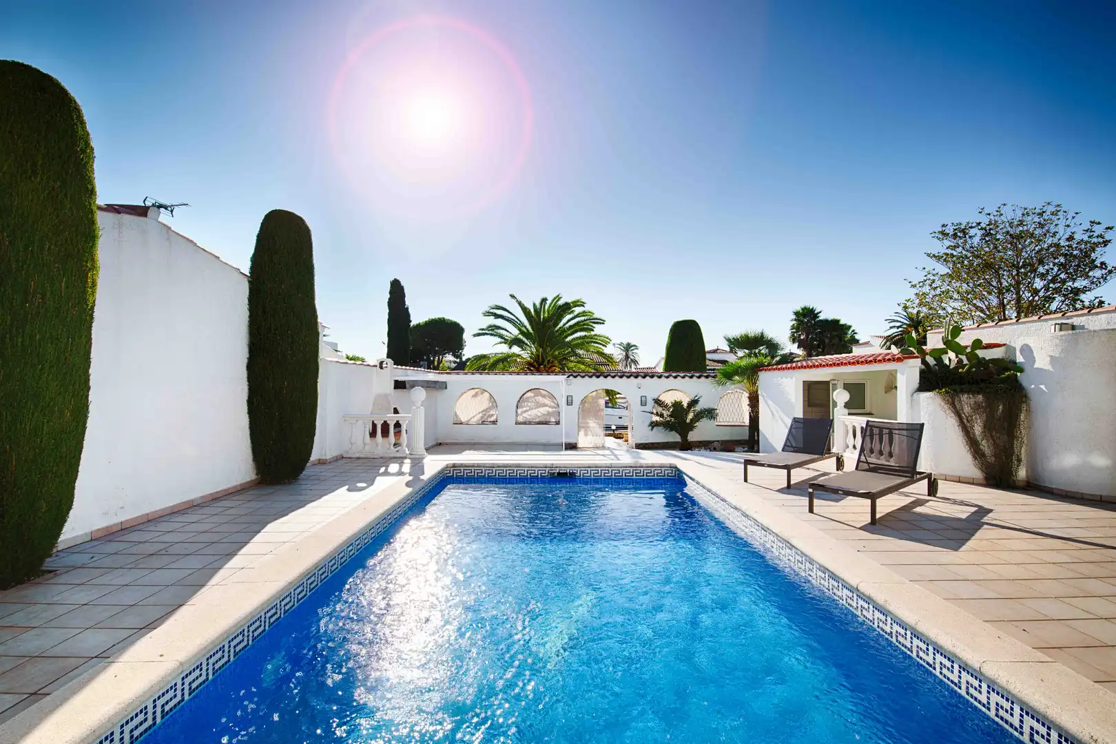 Chalet con piscina en venta en Carrer Llobregat, imagen 8