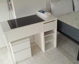 Bedroom of Flat to rent in  Almería Capital