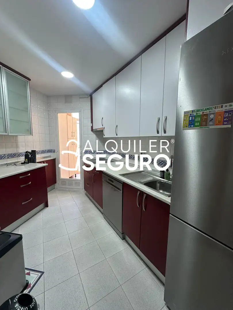 Piso de alquiler en de las Retamas, Prado Santo Domingo - Ensanche