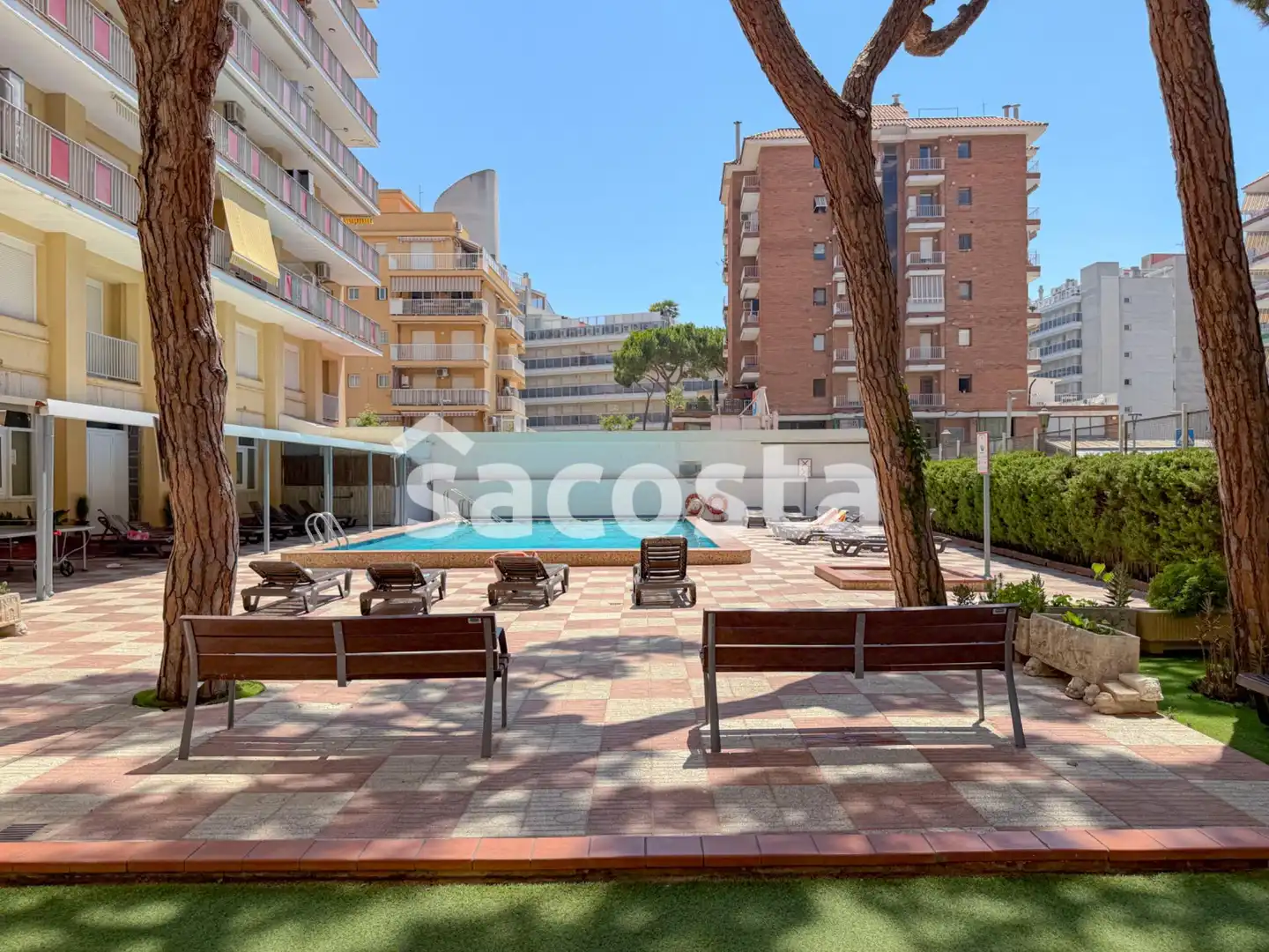 Piscina de Piso en venta en Blanes con Calefacción, Terraza y Balcón