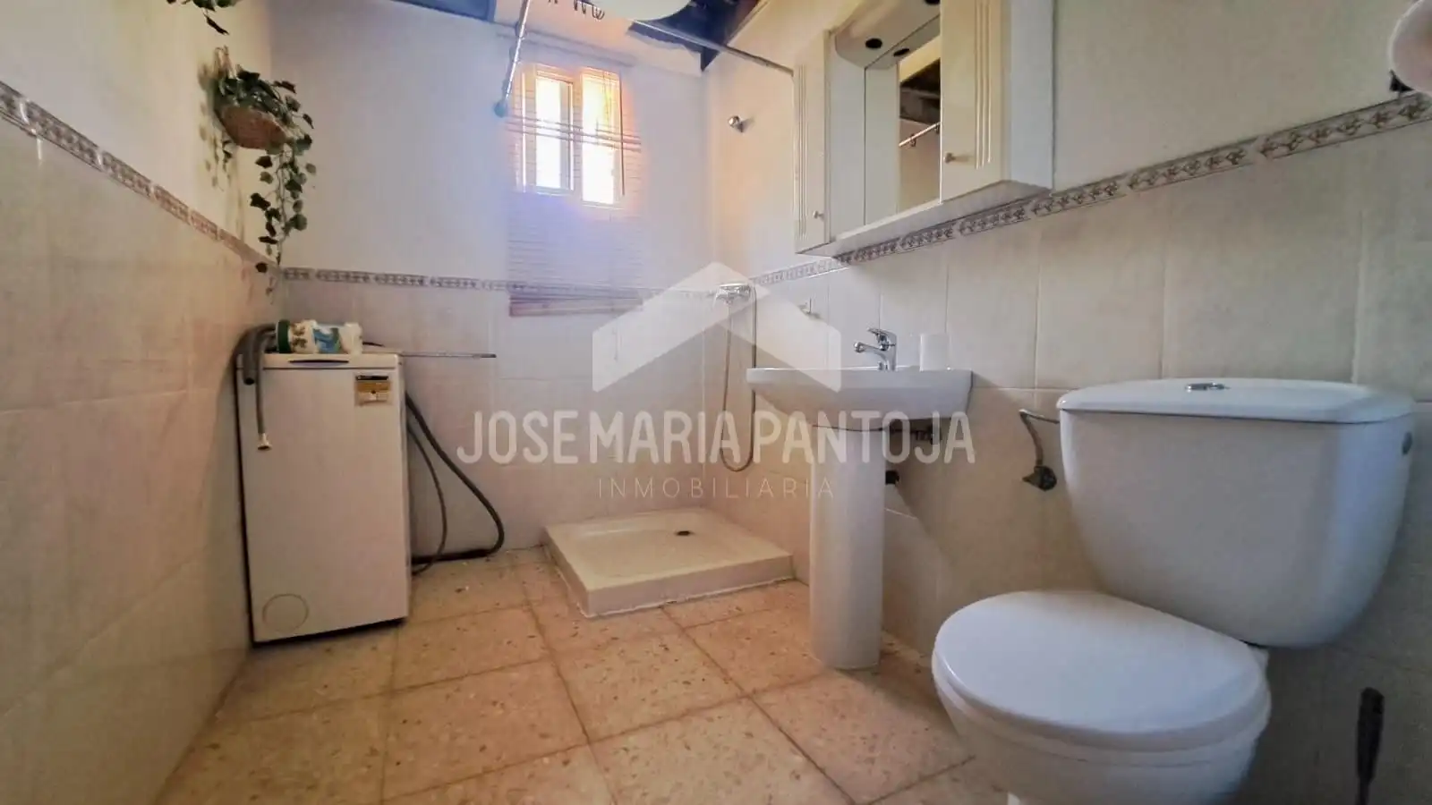 Bathroom of Houses for sale in Jerez de la Frontera  with Air Conditioner, Heating and Private garden