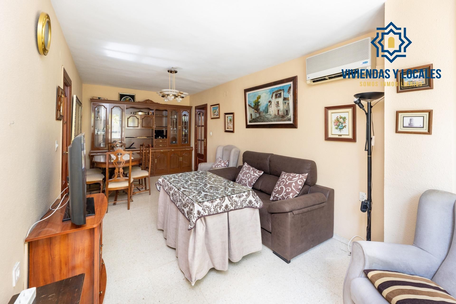 Sala d'estar de Pis en venda en  Granada Capital