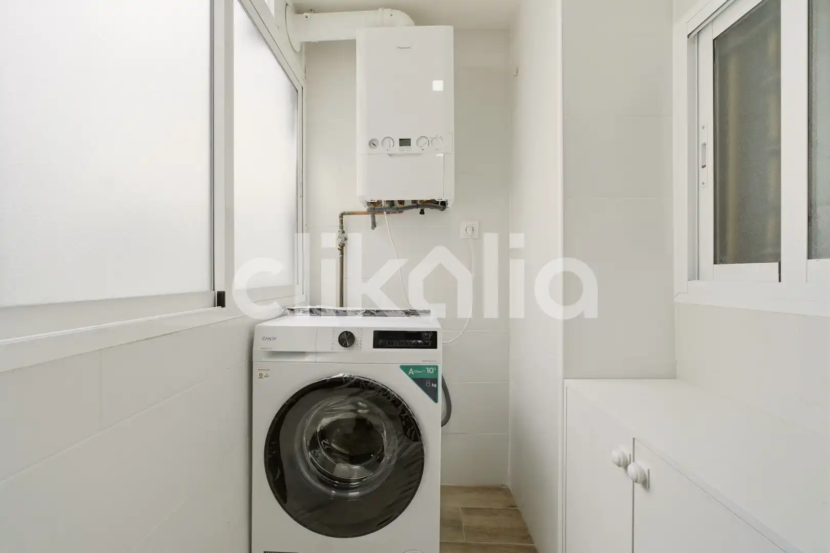 Baño de Piso de alquiler en Móstoles con Aire acondicionado, Calefacción y Terraza