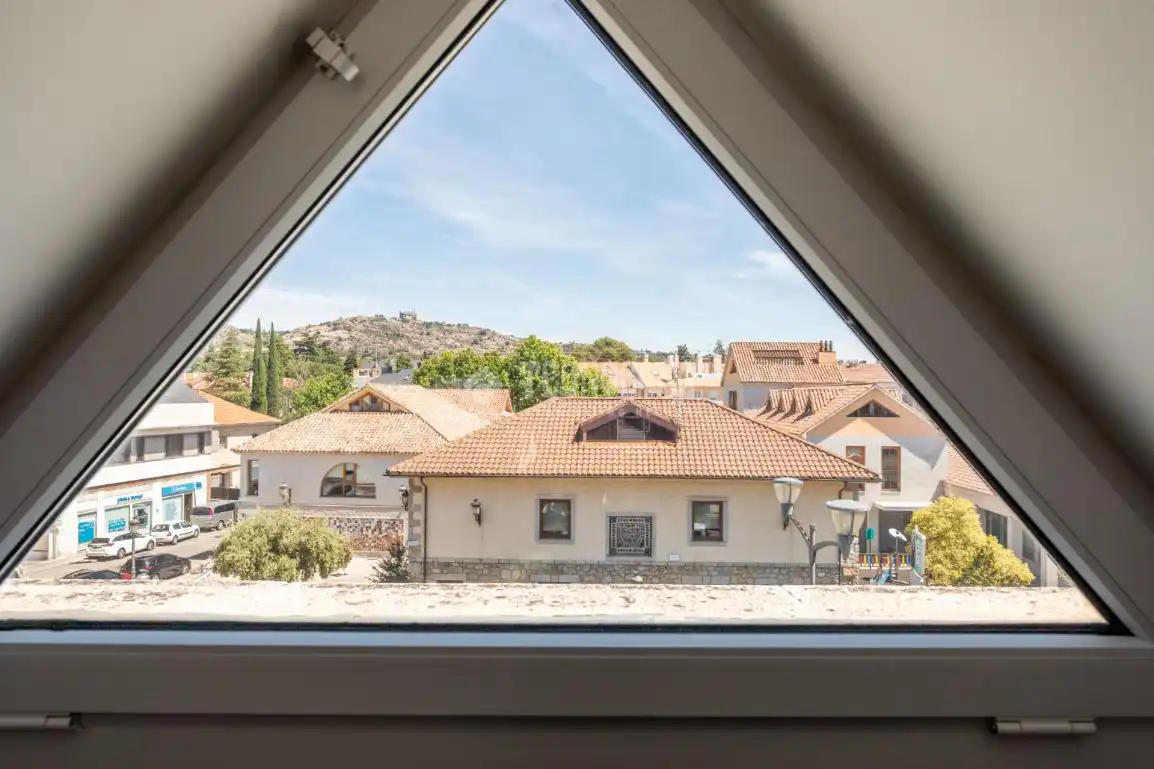 Exterior view of Flat for sale in Torrelodones  with Air Conditioner, Heating and Terrace