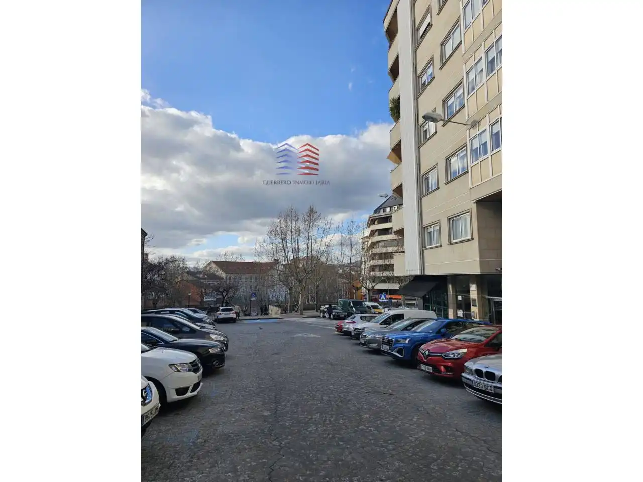 Außenansicht von Garage zum Verkauf in Ourense Capital 