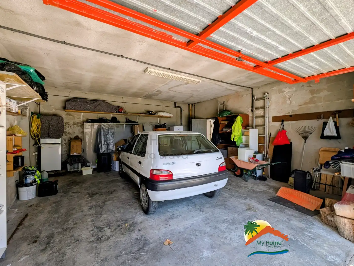 Parkplatz von Haus oder Chalet zum Verkauf in Lloret de Mar mit Heizung, Privatgarten und Terrasse