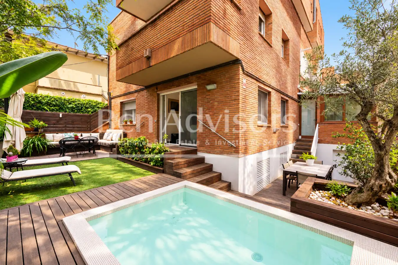 Pis amb piscina en venda a Les Corts