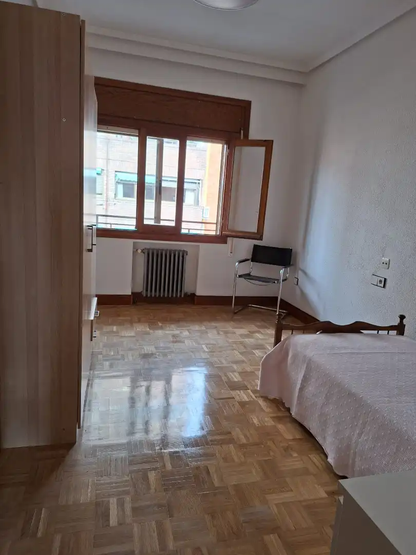 Habitación de Piso de alquiler en Guadalajara con Calefacción, Parquet y Terraza