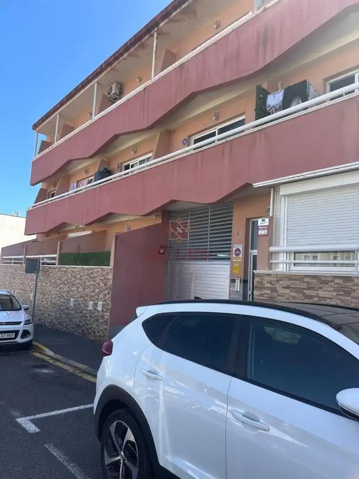 Vista exterior de Pis en venda en Granadilla de Abona