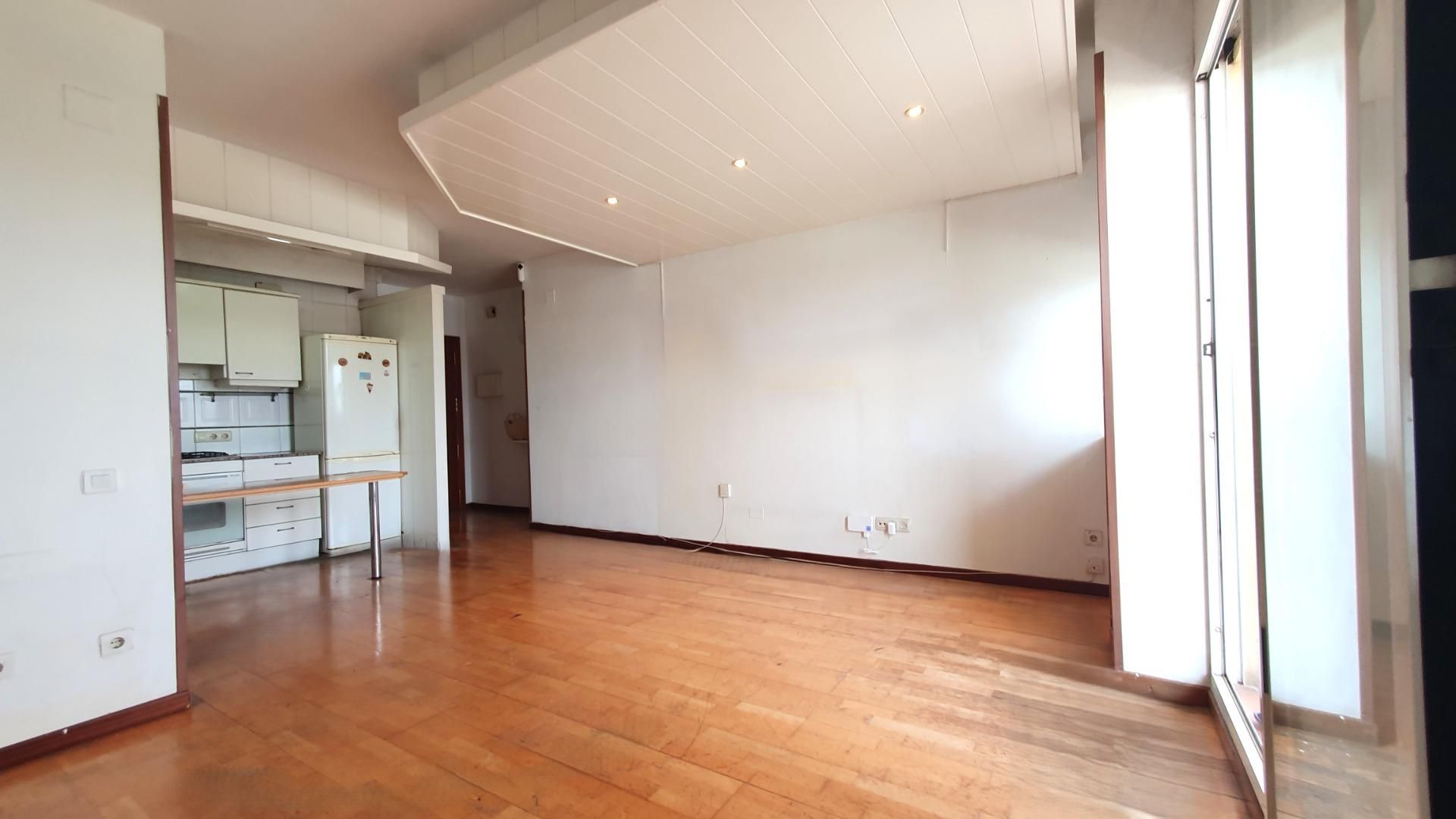 Sala de estar de Piso en venta en Sabadell con Parquet y Balcón