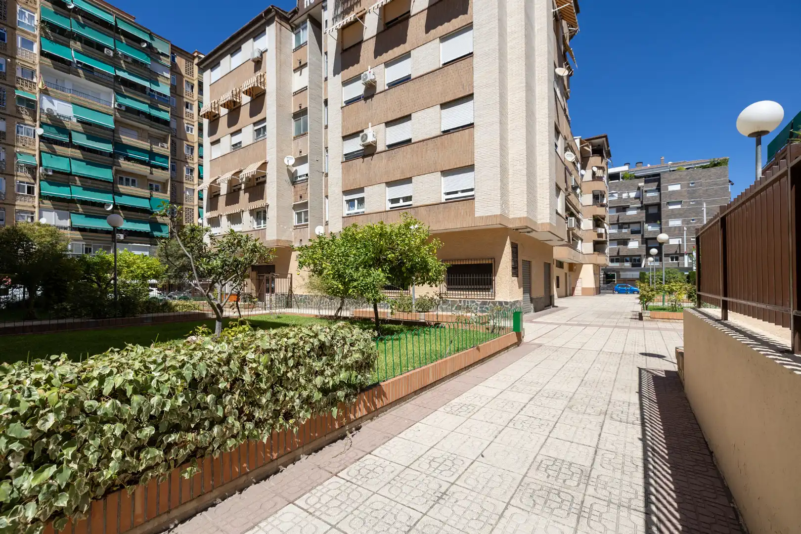 Piso de alquiler en Avenida de Italia, 3, Barrio de Zaidín