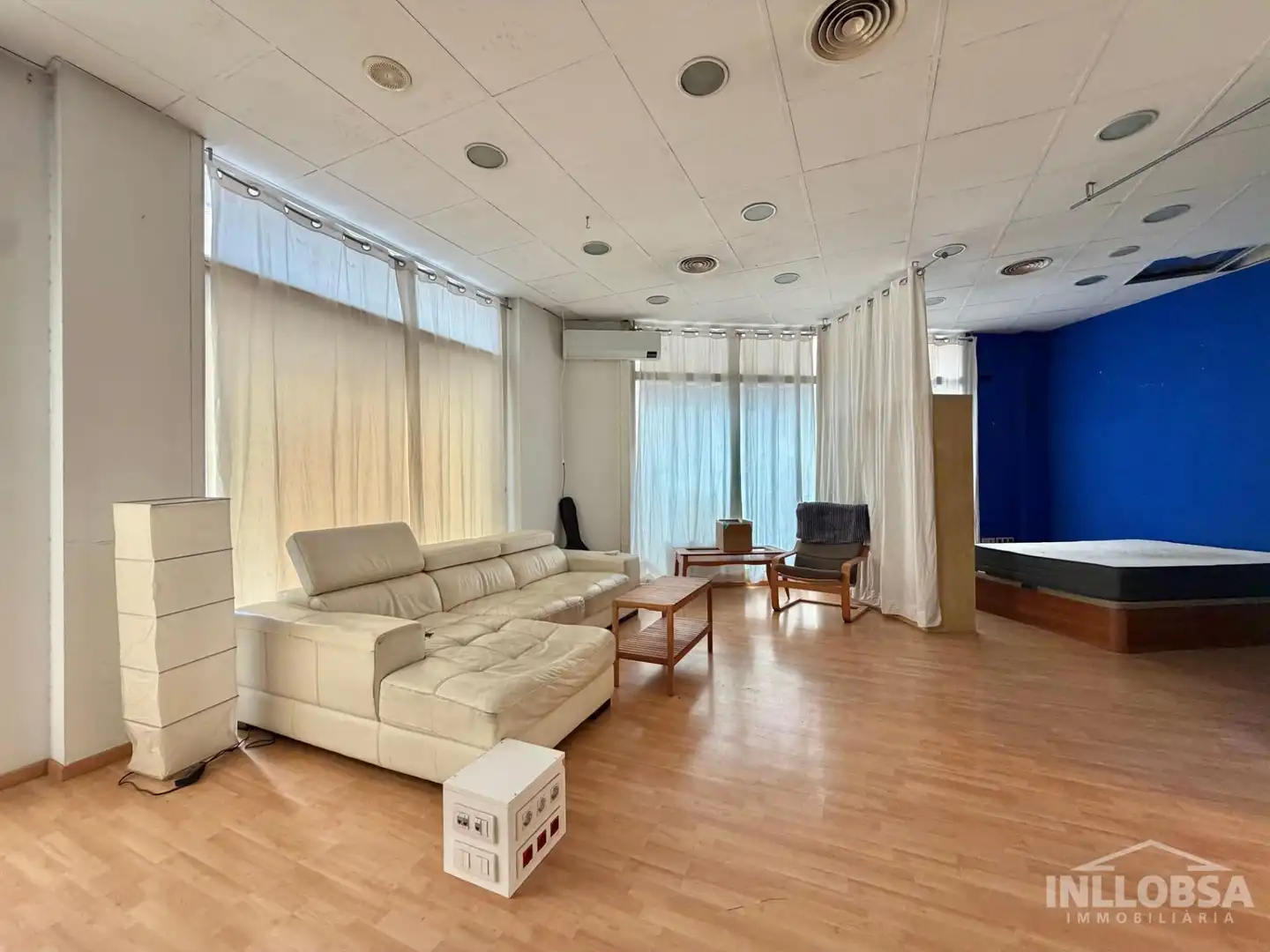 Sala d'estar de Oficina en venda en Manresa