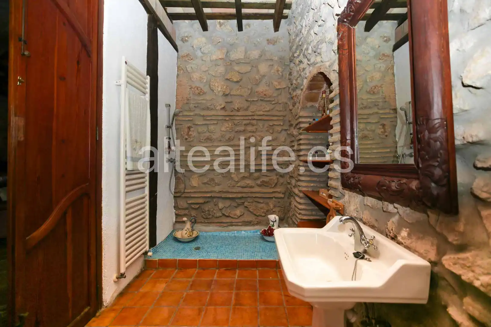 Badezimmer von Einfamilien-Reihenhaus zum Verkauf in Gandia mit Privatgarten, Terrasse und Abstellraum