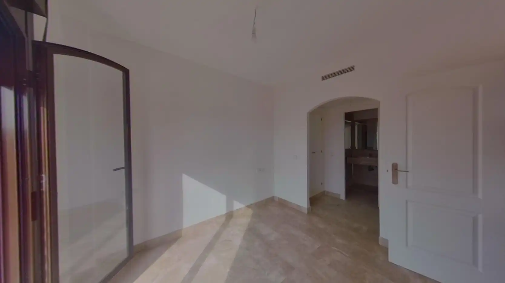 Ático en venta en Estepona con Trastero y Piscina