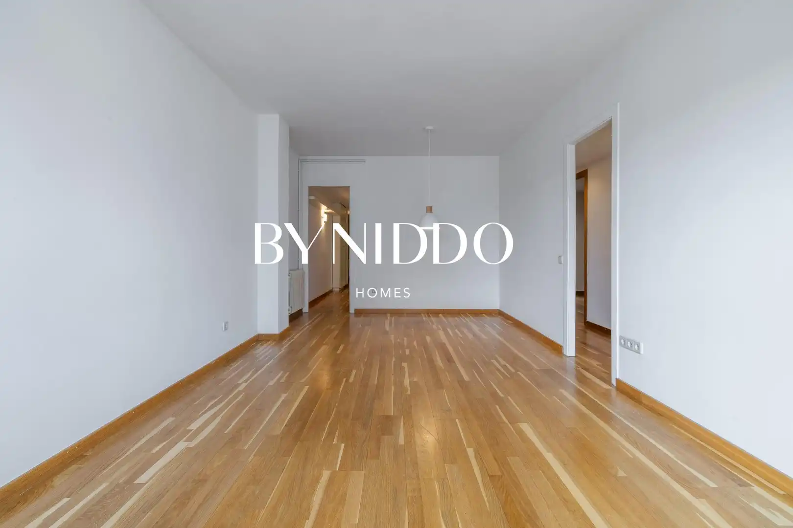 Exterior view of Flat for sale in Sant Cugat del Vallès  with Air Conditioner, Heating and Parquet flooring