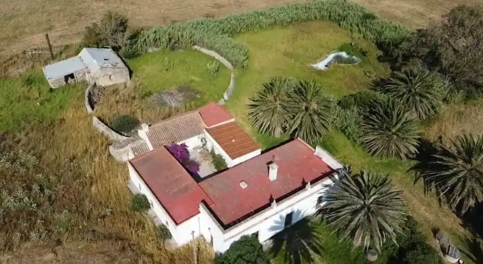 Maison rustique avec piscine à vendre à Tarifa ciudad