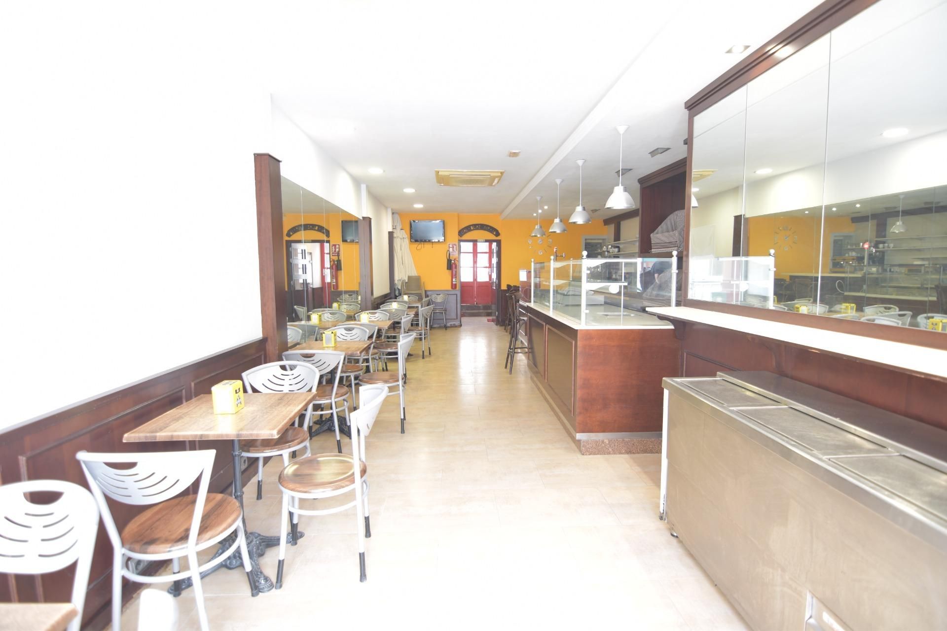 Local en venta en Calafell