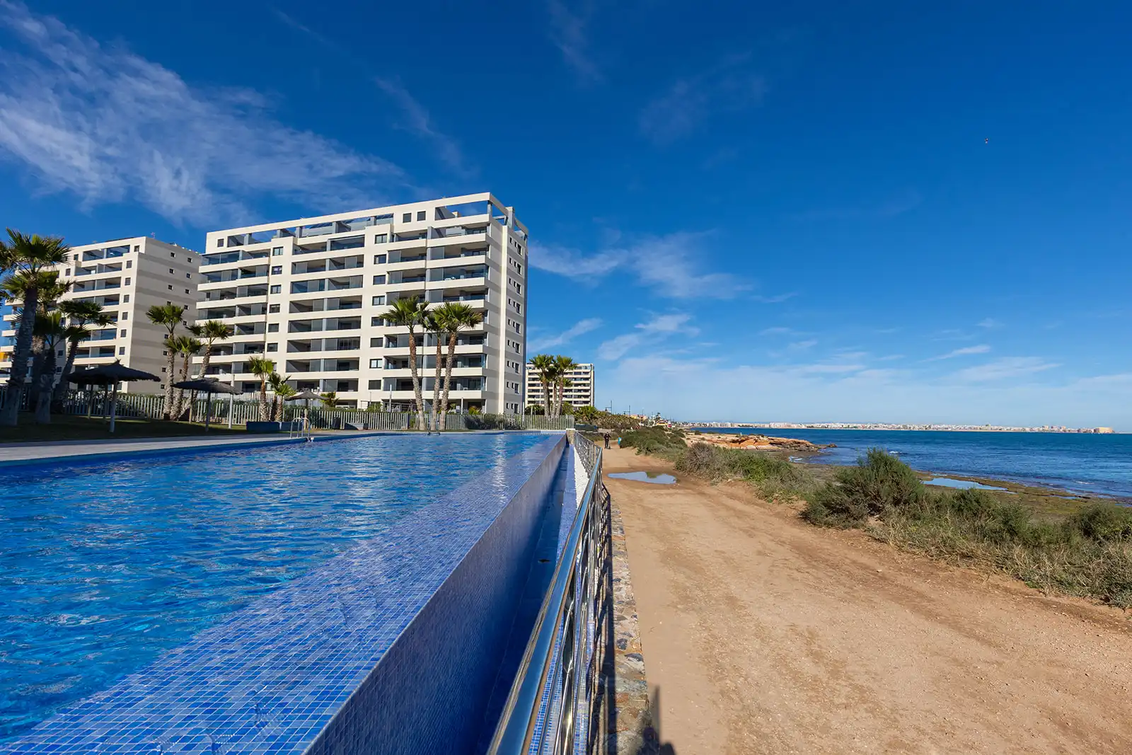 Piscina de Apartament en venda en Torrevieja amb Terrassa, Traster i Moblat