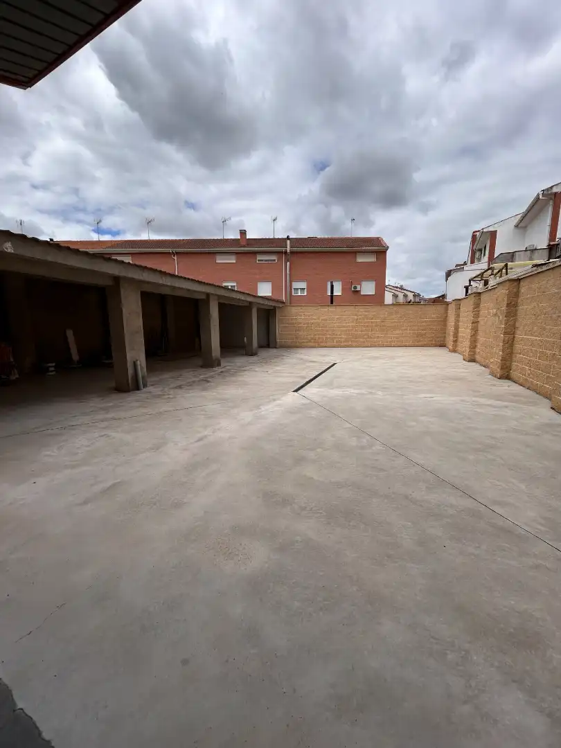 Local commercial à louer à Cabanillas del Campo, imagen 2