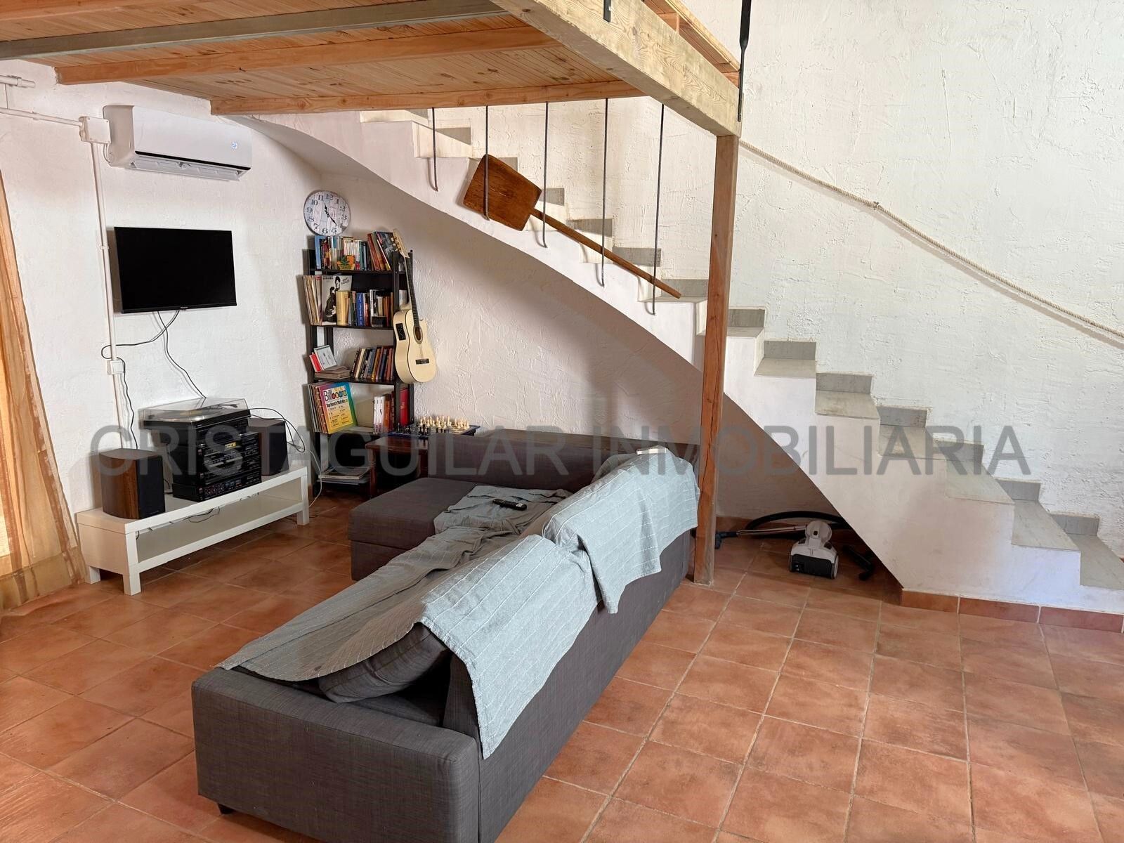 Living room of House or chalet for sale in Chulilla  with Air Conditioner, Furnished and Alarm
