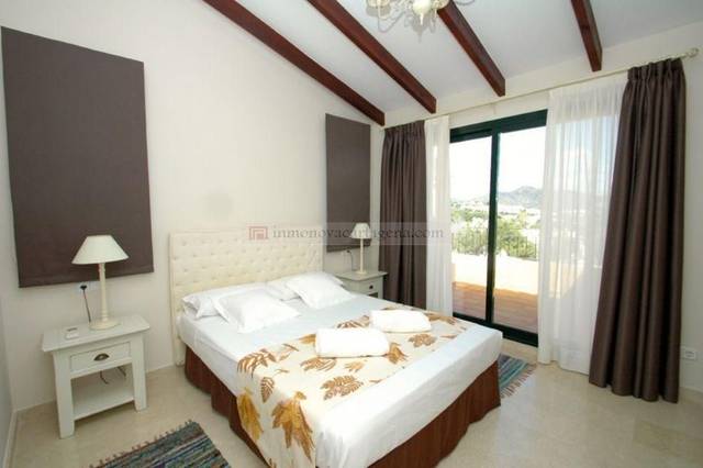 Casa-chalet en Venta en Zona Galúa - Calnegre