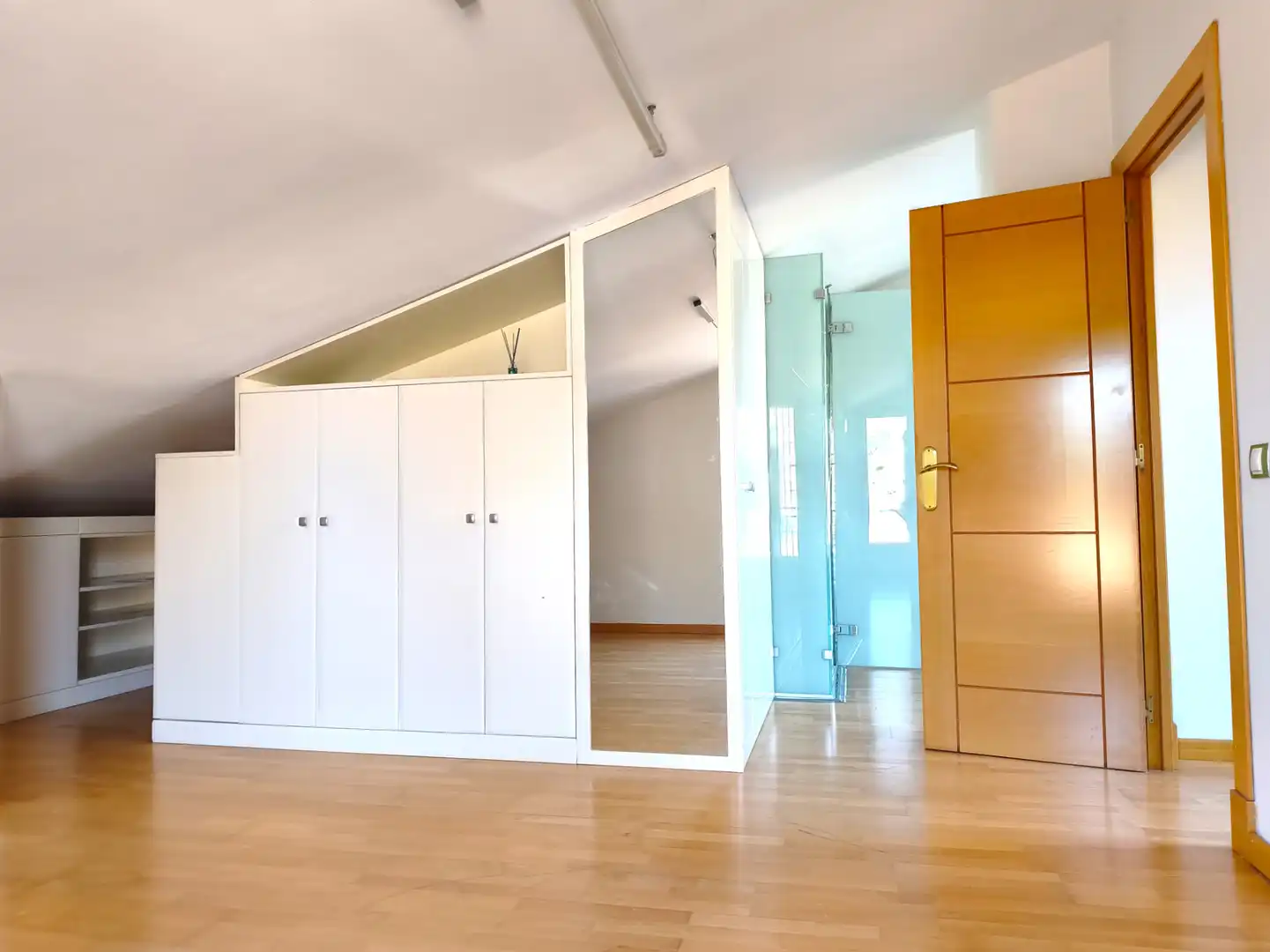 Habitación de Casa o chalet en venta en Zaragoza con Aire acondicionado, Jardín privado y Parquet