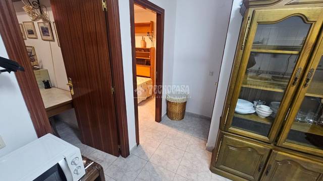 Piso en Alquiler en Av. Pepita Durán en El Cónsul - Ciudad Universitaria - El Romeral