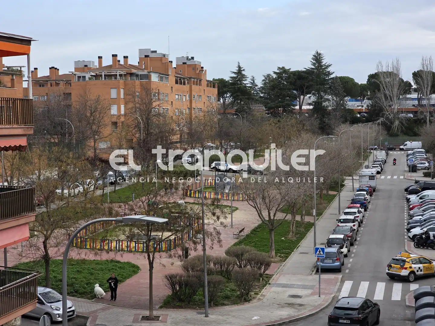 Parking de Piso en venta en Madrid con Terraza y Lavadora