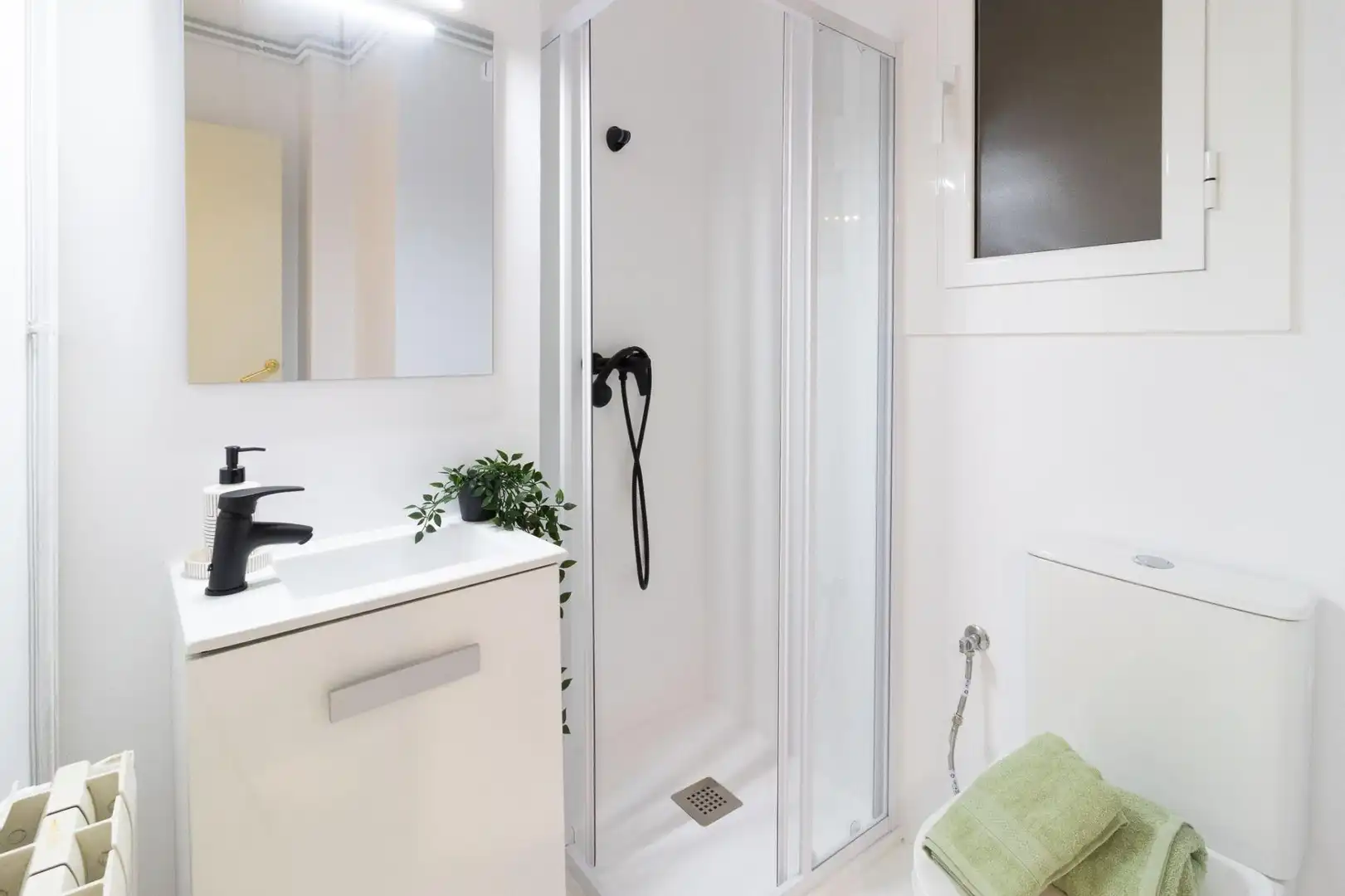 Baño de Piso en venta en Barcelona con Calefacción, Parquet y Terraza