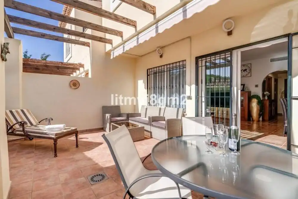 Terrassa de Casa adosada de lloguer en Mijas amb Aire condicionat, Terrassa i Piscina