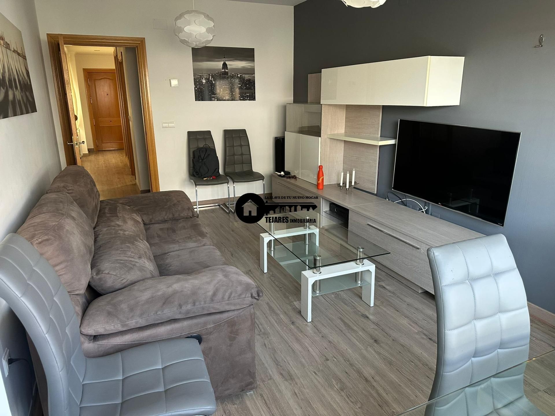 Sala d'estar de Apartament de lloguer en  Albacete Capital amb Aire condicionat, Calefacció i Balcó
