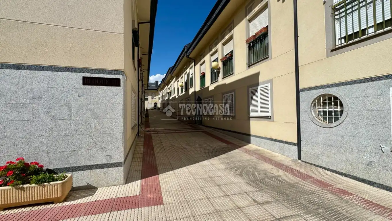 Exterior view of Flat for sale in Alpedrete  with Heating, Storage room and Balcony