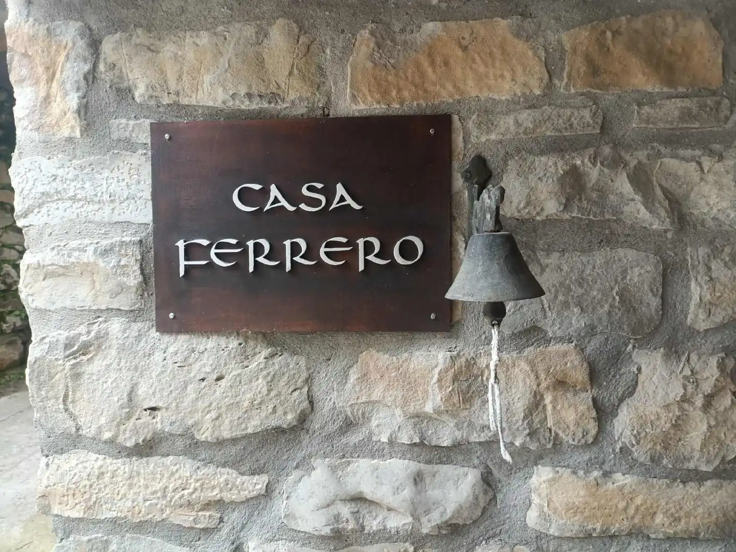 Vista exterior de Casa o xalet en venda en Graus amb Calefacció, Jardí privat i Traster