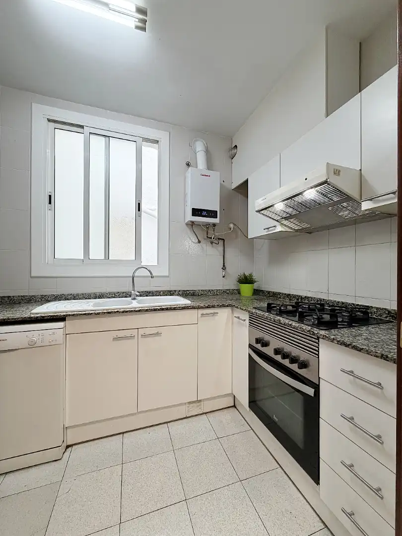 Cocina de Piso en venta en Barcelona con Aire acondicionado, Calefacción y Terraza
