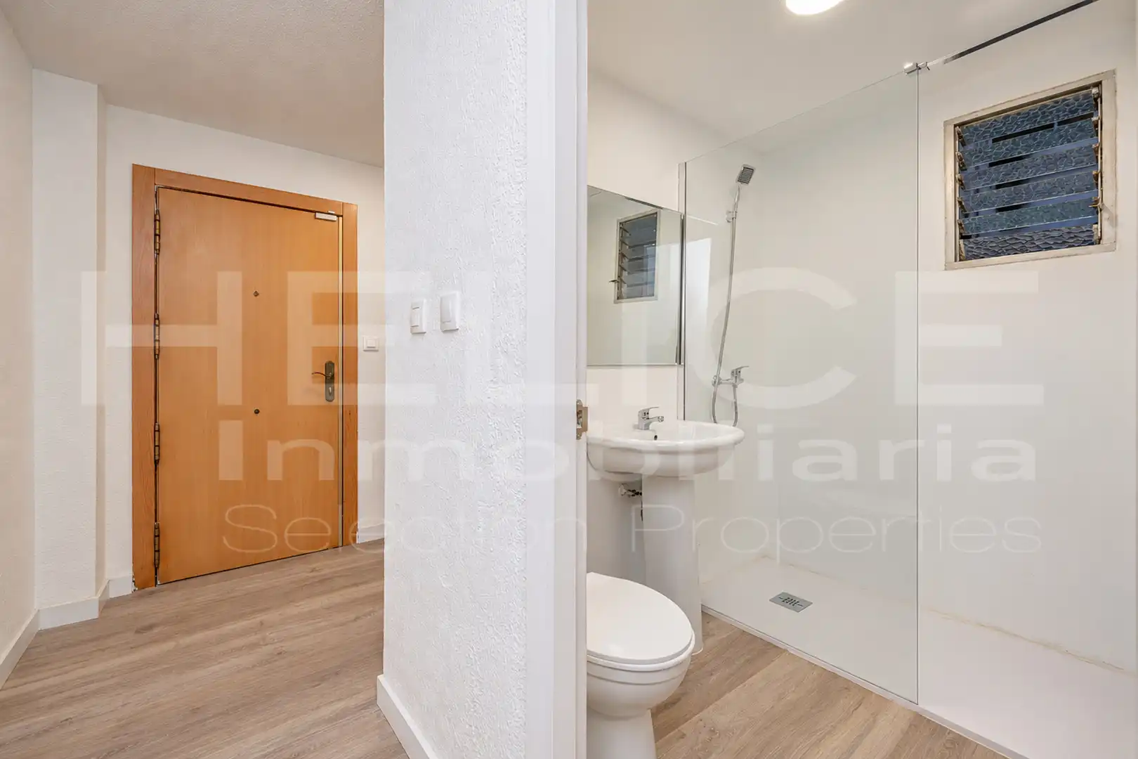 Baño de Piso en venta en Paterna con Aire acondicionado, Calefacción y Parquet
