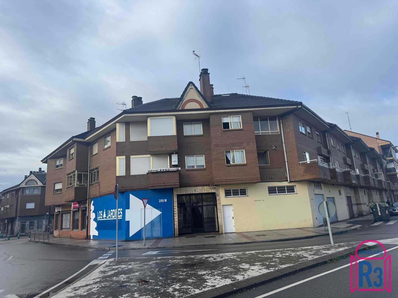 Exterior view of Duplex for sale in San Andrés del Rabanedo  with Heating, Terrace and Storage room