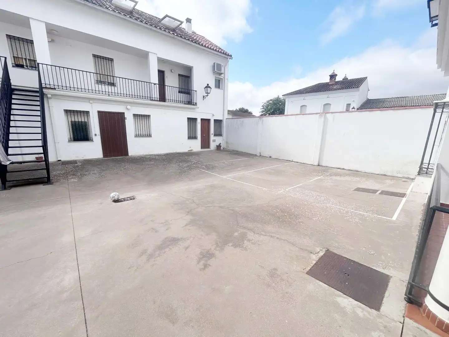 Vista exterior de Estudi en venda en Aracena amb Aire condicionat