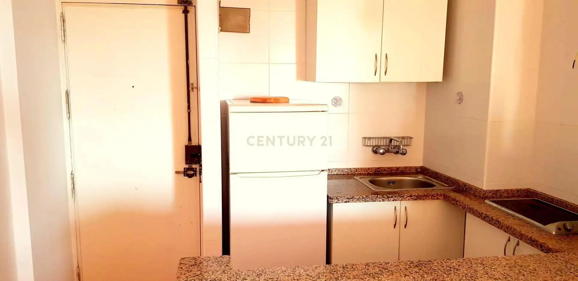 Kitchen of Study for rent in Torremolinos  with Air Conditioner, Private garden and Furnished