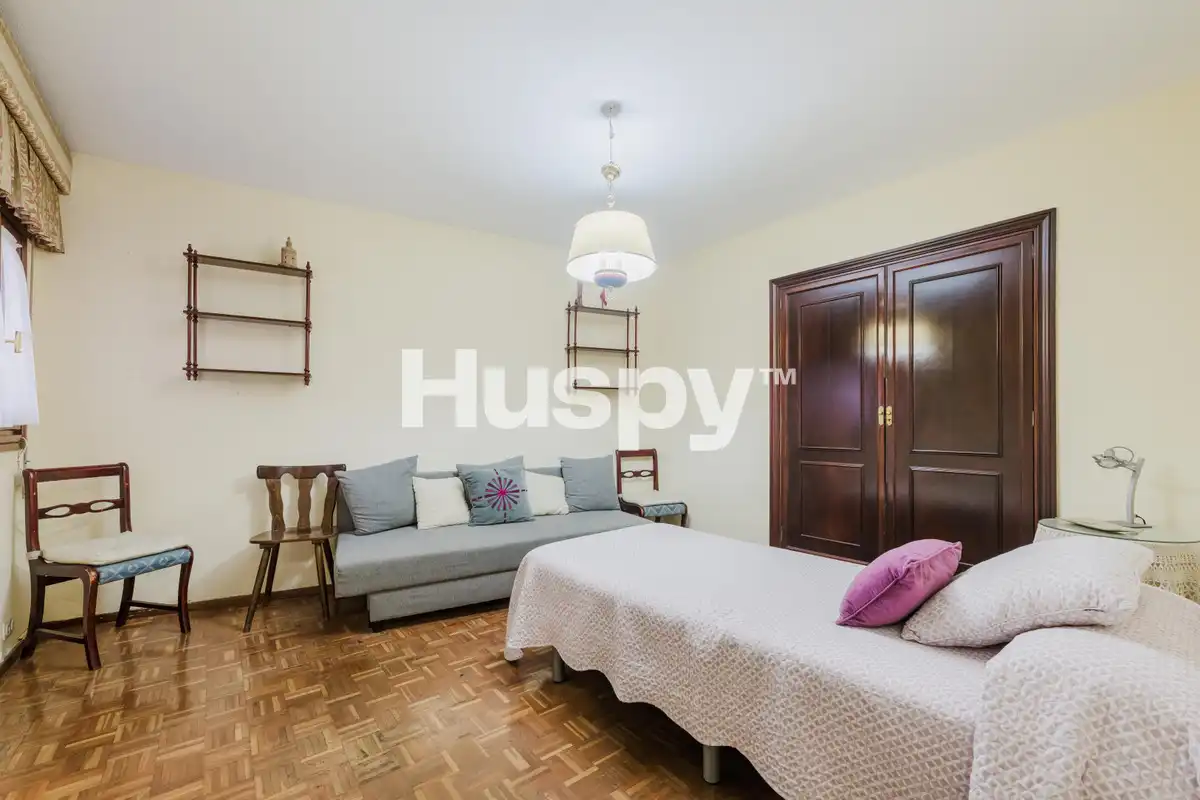 Flat for sale in Sevilla, Sevilla