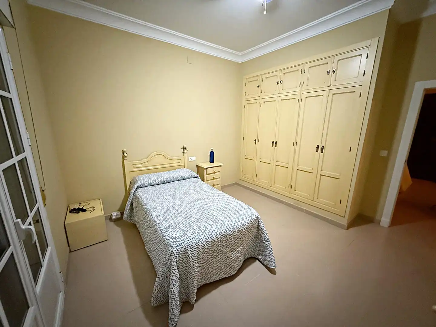 Habitación de Casa adosada en venta en Pilas con Aire acondicionado y Terraza