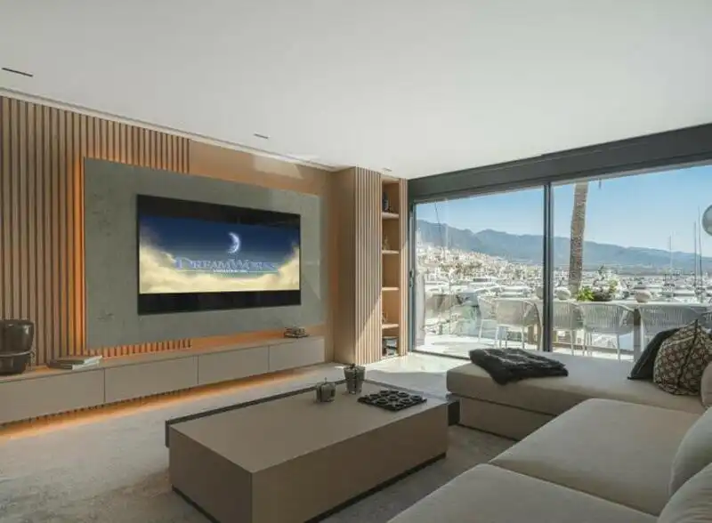 Apartament amb terrassa en venda a Nueva Andalucía