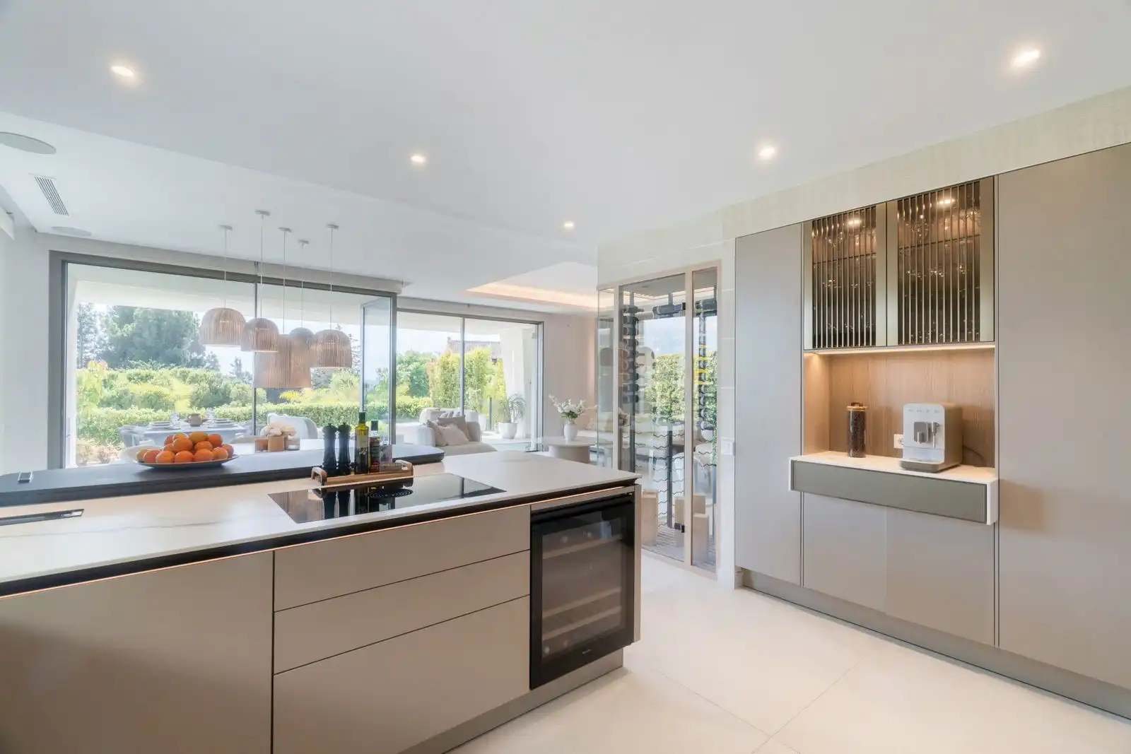 Villa con piscina in vendita a Calle Londres S/N, imagen 16