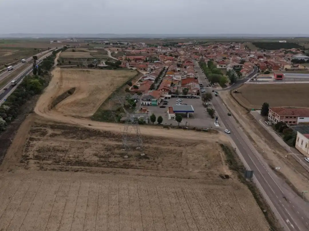 Terreno industrial en venta en Rueda