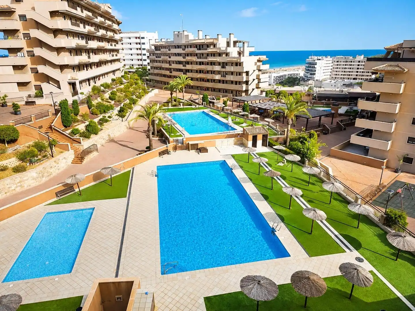 Schwimmbecken von Wohnung zum Verkauf in Elche / Elx mit Klimaanlage, Terrasse und Balkon