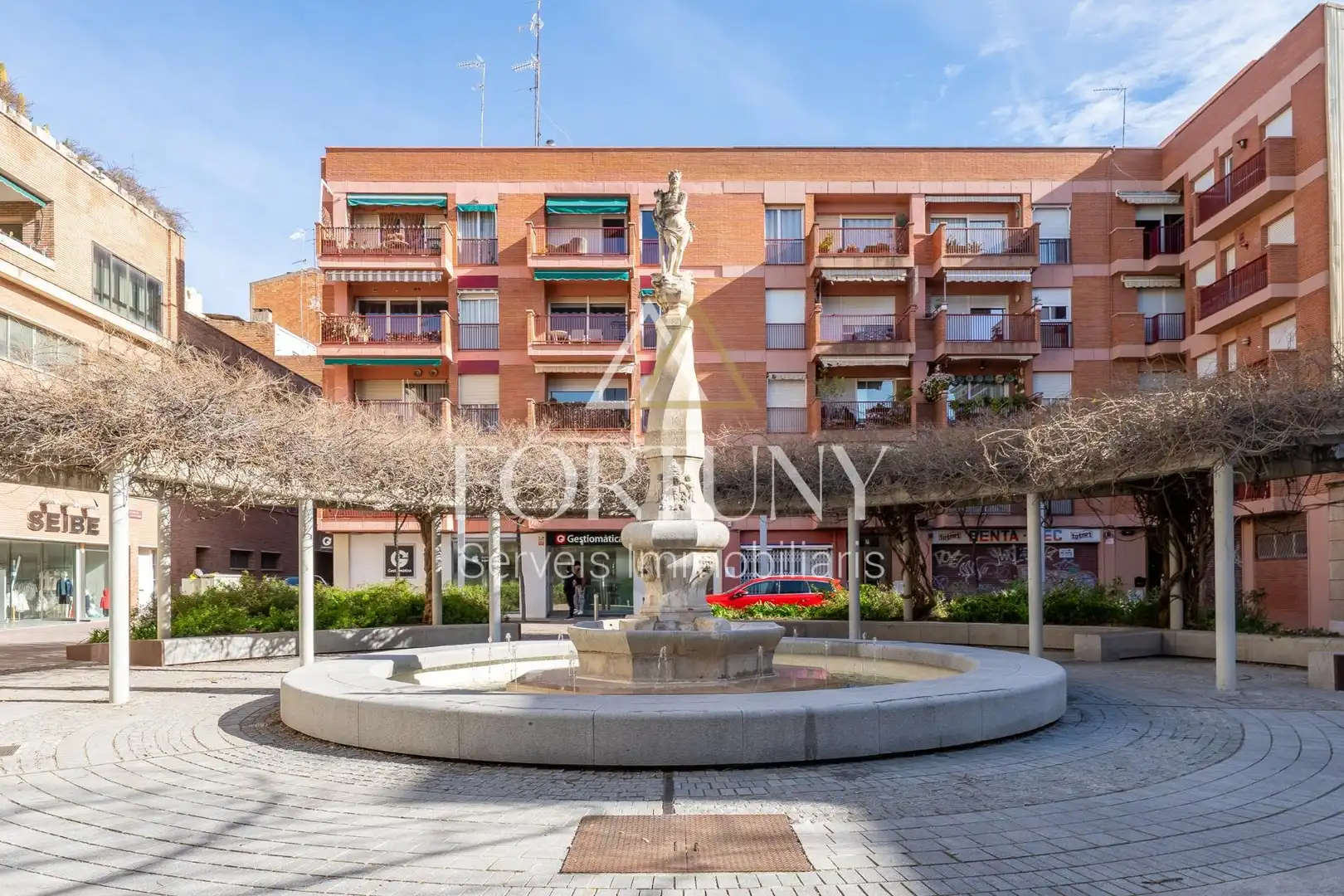 Vista exterior de Piso en venta en Reus con Terraza y Balcón