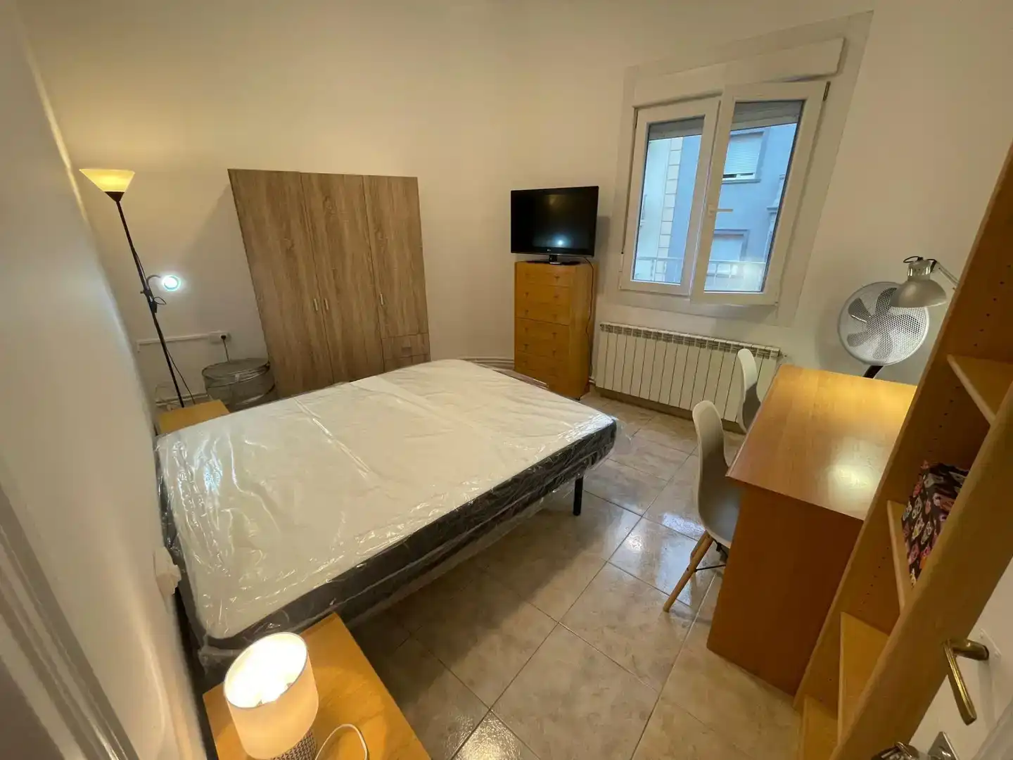 Habitación de Piso para compartir en Lleida con Amueblado