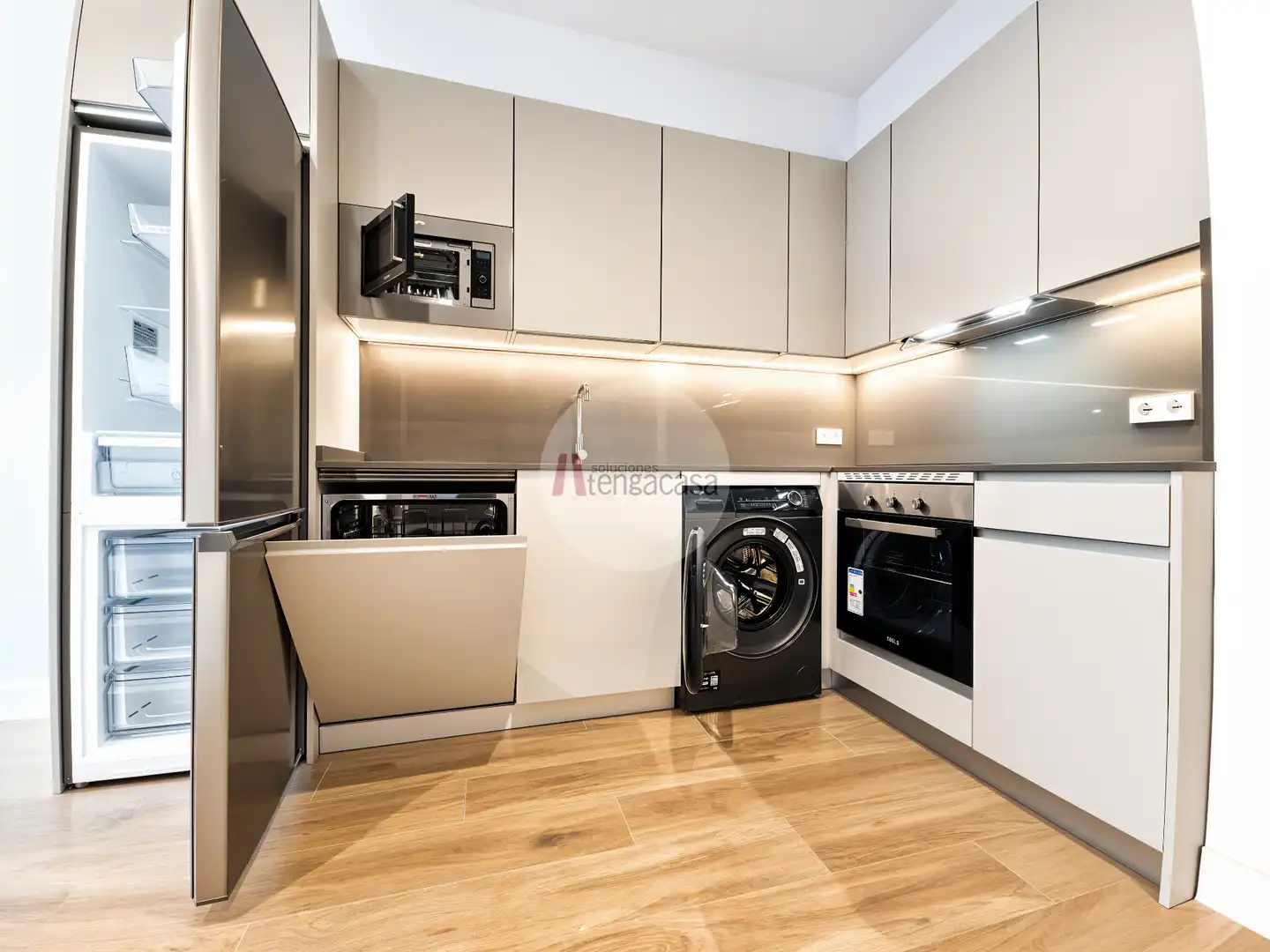 Cuina de Apartament en venda en Madrid amb Aire condicionat, Calefacció i Parquet