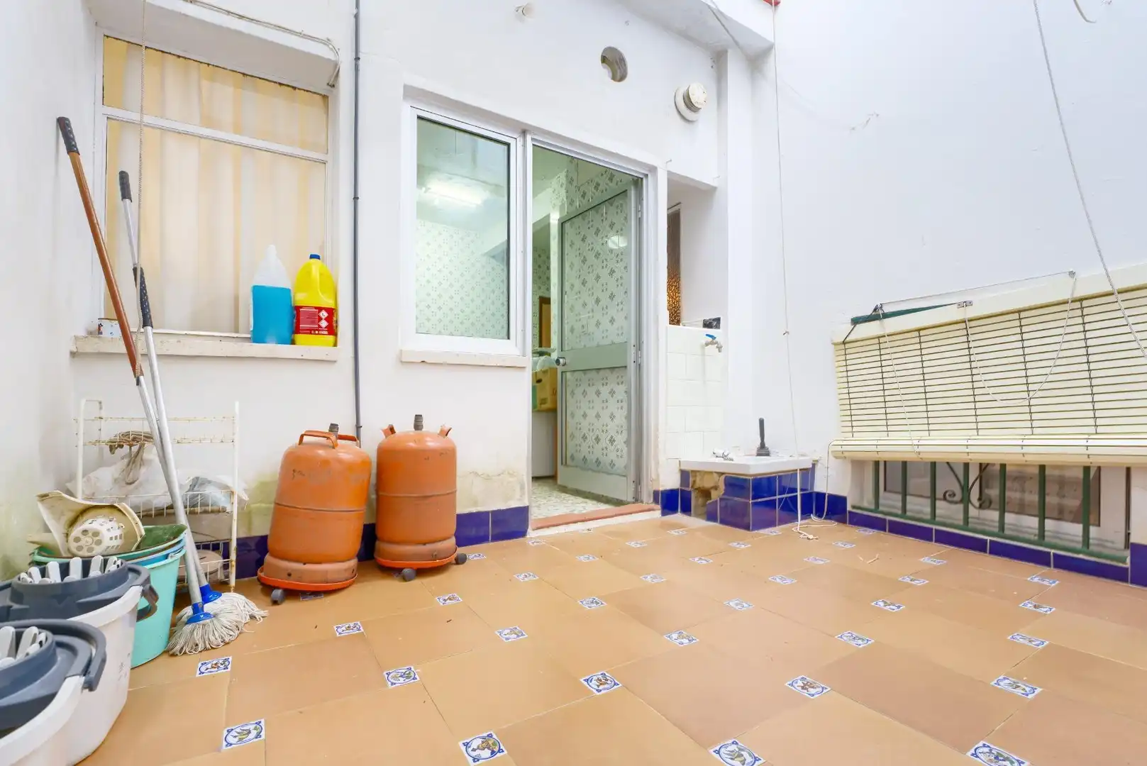 Terraza de Casa adosada en venta en Sanlúcar la Mayor con Aire acondicionado, Calefacción y Terraza