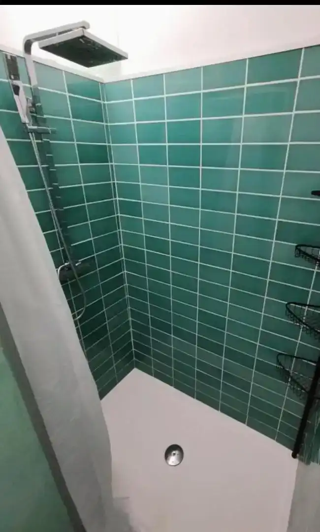 Bany de Casa adosada de lloguer en Villar del Arzobispo amb Aire condicionat, Parquet i Moblat