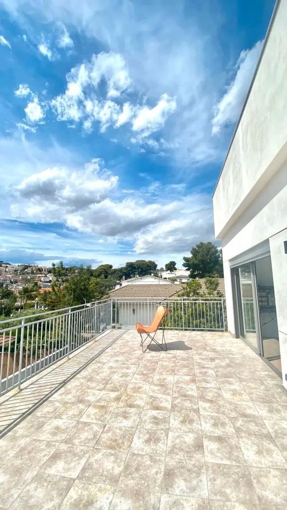 Vista exterior de Casa o xalet de lloguer en Calafell amb Aire condicionat, Calefacció i Jardí privat